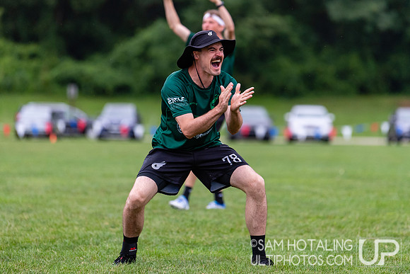 Gentle vs Guayota in pool play at World Ultimate Club Championships