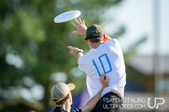 Pre-quarterfinals at USAU D-I College Championships