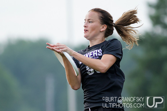 Sunday - Womens Semifinal Round - 2016 USAU Northeast Regionals