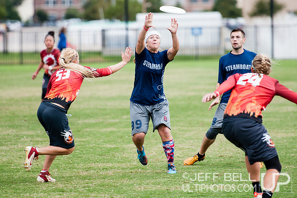 USAU_Nationals_2013_Friday_20131018_132259_JBP5271