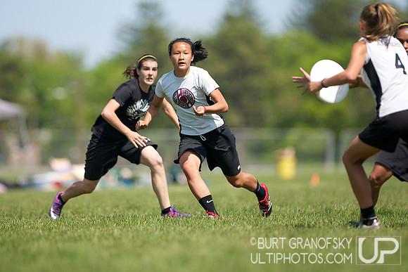 Girls Division, Championship -- 2012 USAU HS Northeasterns