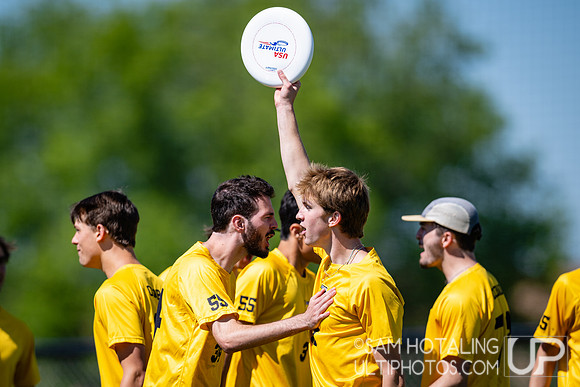 Pool play at USAU D1 College Championships