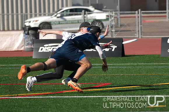 Drag'n Thrust vs Hybrid semifinal
