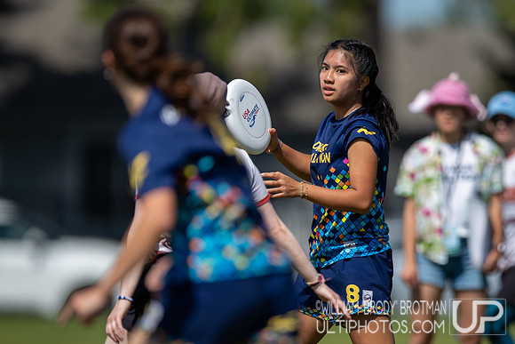 Day 2 of the USA Ultimate D-I College Championships