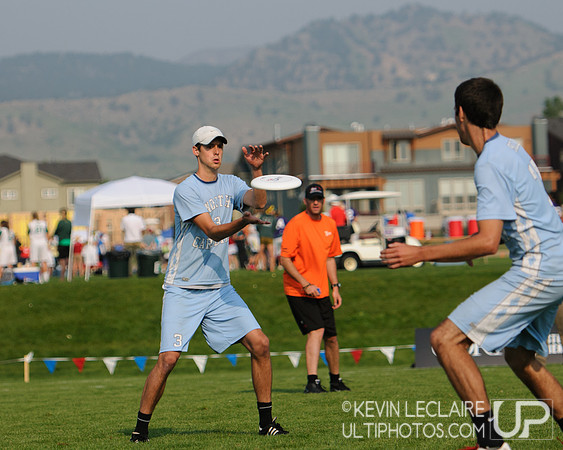 2012 USAU D-I College Championships Saturday Action