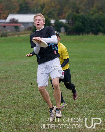 Round 4 Pool Play action from Patriot Games 2011.