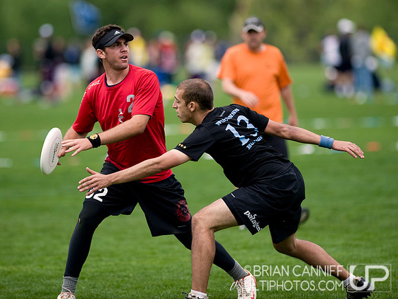 Saturday 2:30pm round -- 2011 USAU College Championships