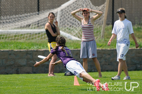 2012 USAU D-I College Championships Saturday Action