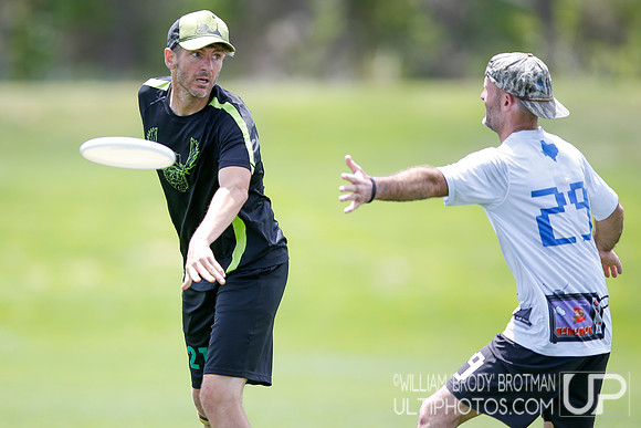Day 2 of 2022 USA Ultimate Masters Championships
