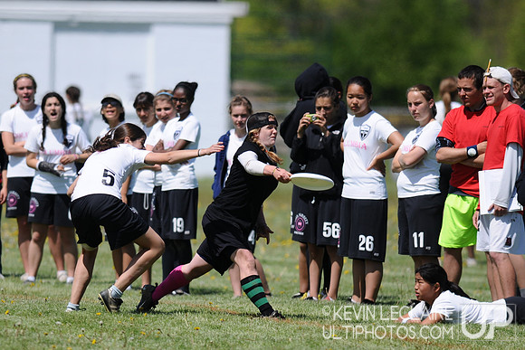 Sunday Quarterfinals - 2010 UPA High School Girls Eastern Championships