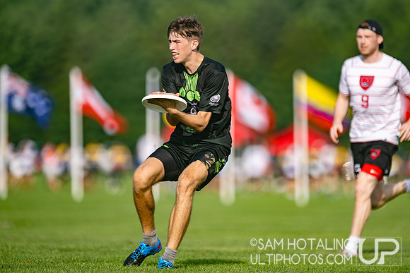 Clapham Ultimate vs Melbourne Ellipsis in pool play at World Ultimate Club Championships