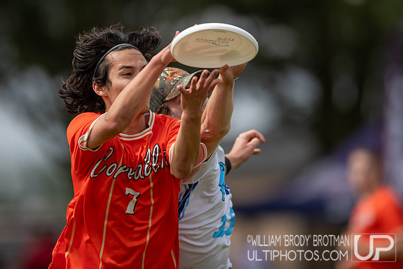 Day 1 of the USA Ultimate D-I College Championships