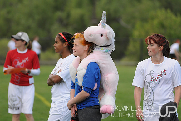 Friday 12:30pm round -- 2011 USAU College Championships