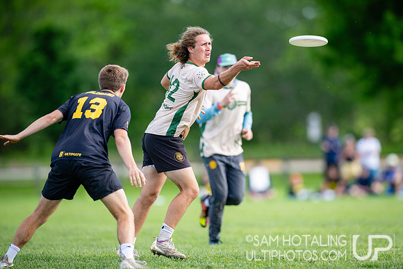 Men’s pool play at USAU DI College Championships