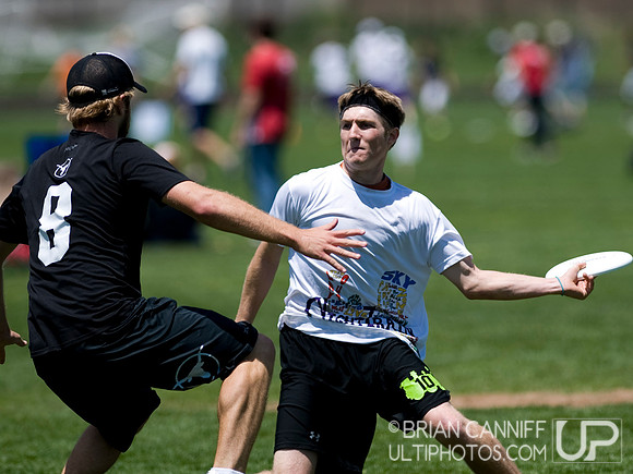 Friday 12:30pm Round -- 2011 College Nationals