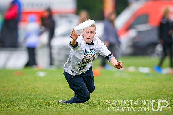 Haverford/Bryn Mawr Sneetches vs Mount Holyoke Daisy Chain in quarterfinals at USAU D-III College Championships