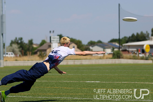 Pool play at USAU Youth Club Championships