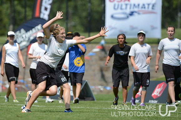 2012 USAU D-I College Championships Friday Action