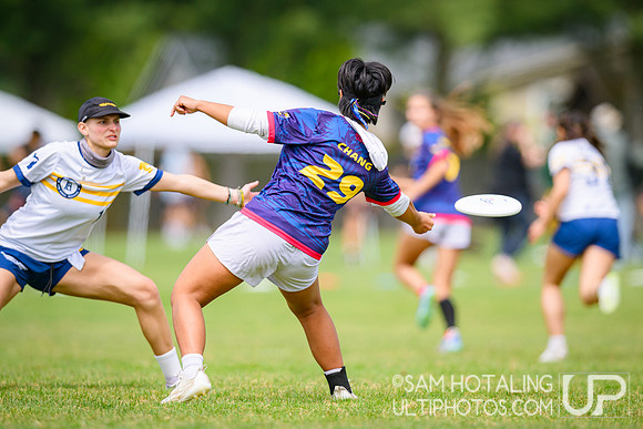Pool play at USAU D-I College Championships