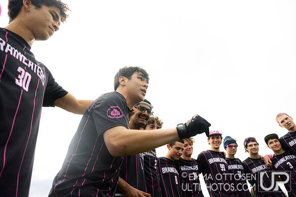 Saturday full coverage from USAU D-IIII College Championships, Pool Play Round 1: Claremont vs Richmond