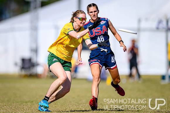 Mixed semifinals during World Ultimate Championships at Runaway Bay Sports Precinct