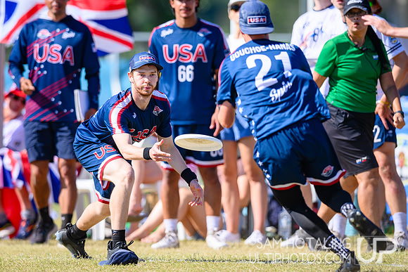 Men’s semifinals during World Ultimate Championships at Runaway Bay Precinct