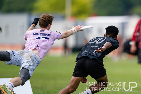 Lunchbox vs Mixtape in semifinals at World Ultimate Club Championships