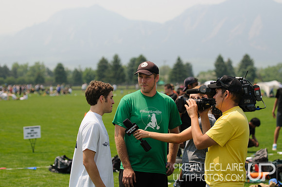 2012 USAU D-I College Championships Saturday Action
