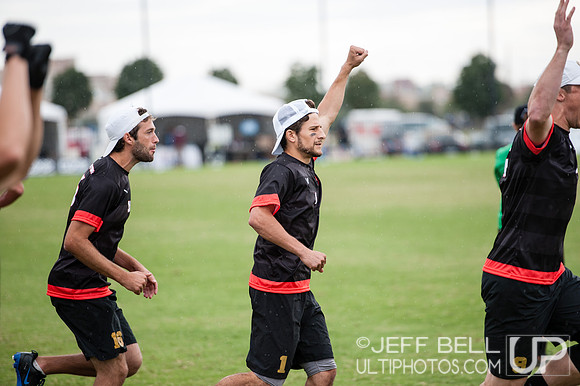 USAU_Nationals_2013_Friday_20131018_135603_JBP5368