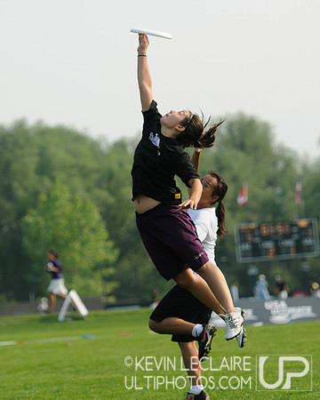 2012 USAU D-I College Championships Saturday Action