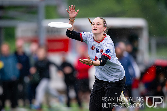 Quarterfinals at USAU DI College Championships