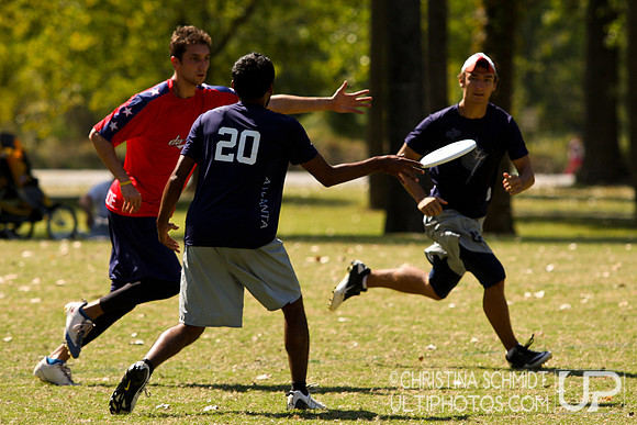 Championship Round Action from 2011 South Open Regionals