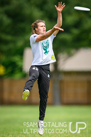 Pool play at USAU D-I College Championships