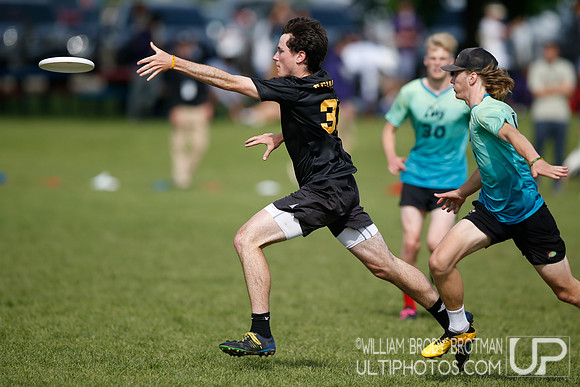 Day 3 of 2022 USA Ultimate D-I College Championships