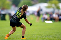 Blueberries vs Ellipsis in pool play at World Ultimate Club Championships