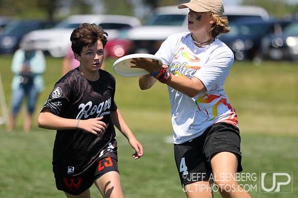 Pool play at USAU Youth Club Championships