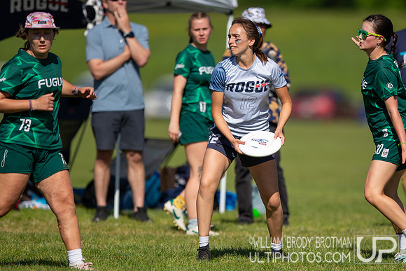 Day 2 of the USA Ultimate D-I College Championships