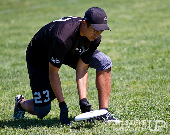 2014 USAU D-I College Champs Friday Action