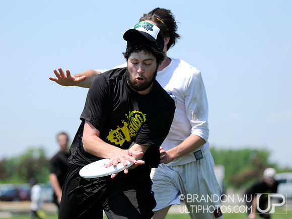 Saturday Open Pool Play & Crossovers - 2012 USAU D-III College Championships