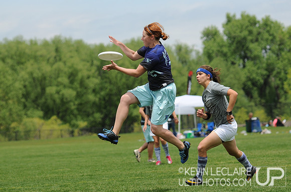 Saturday Photo Highlights Preview -- 2011 USAU College Championships