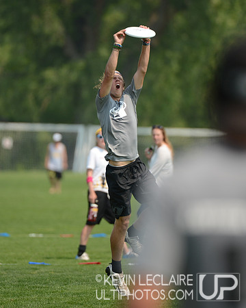 2012 USAU D-I College Championships Saturday Action