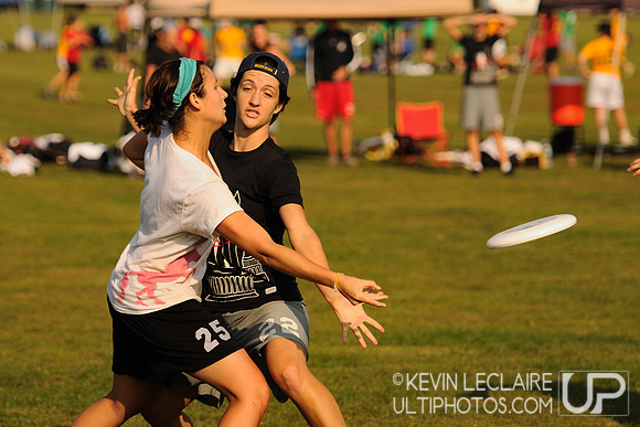 Saturday Women's division action -- Chesapeake Open 2010
