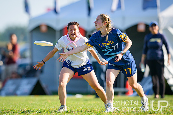 Pre-quarterfinals at USAU D-I College Championships