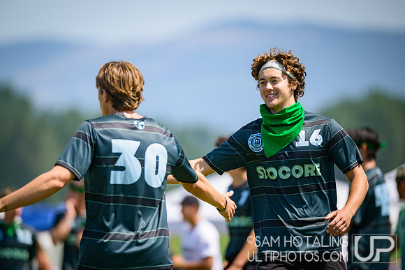 Saturday pool play at USAU D-I College Championships