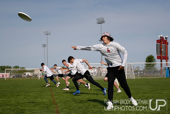 Day 1 of USA Ultimate 2022 D-III College Championships.