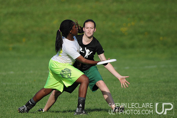 Saturday 4:45pm Girls 1v1 Crossover games