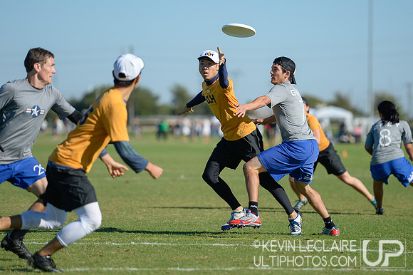 2013 USA Ultimate Club National Championships Thursday