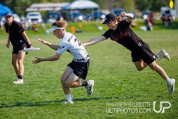 Monday action at the USA Ultimate Youth Club Championships Youth