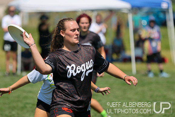 Pool play at USAU Youth Club Championships