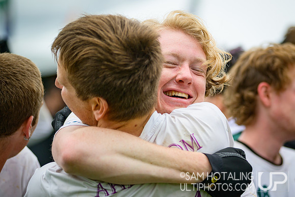 Highlights: Lewis & Clark Bacchus vs Middlebury Pranksters (M) in finals at USAU D-III College Championships